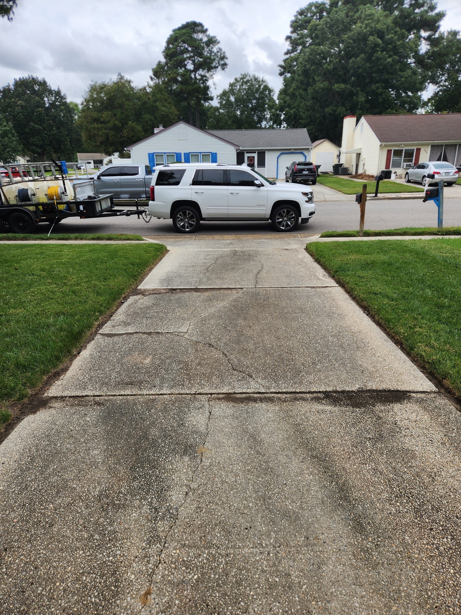 Driveway & concrete cleaning